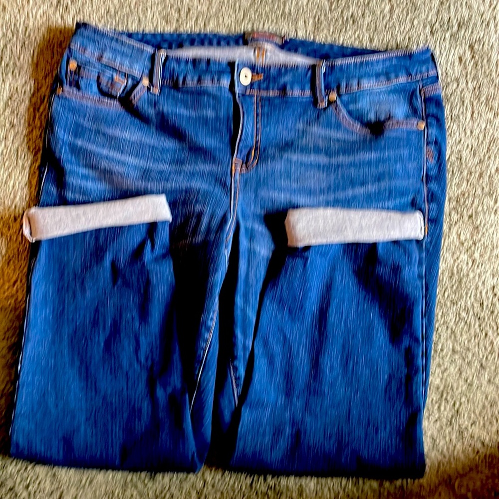 Torrid medium wash Boyfriend Jeans 18Reg